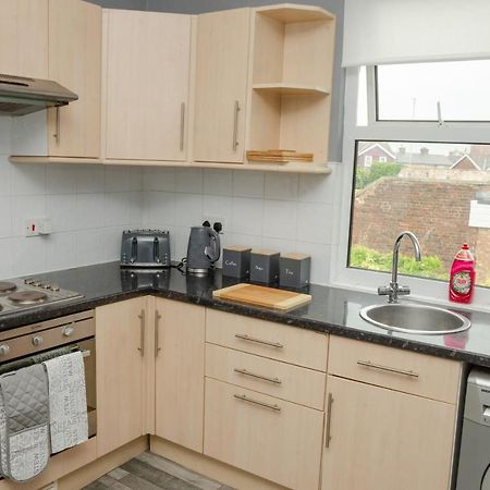 Peaceful & Spacious Family Home In Eastbourne! Екстериор снимка